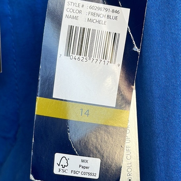 Bandolino Michele French blue new chinos with reversible belt, size 14 - Picture 6 of 9